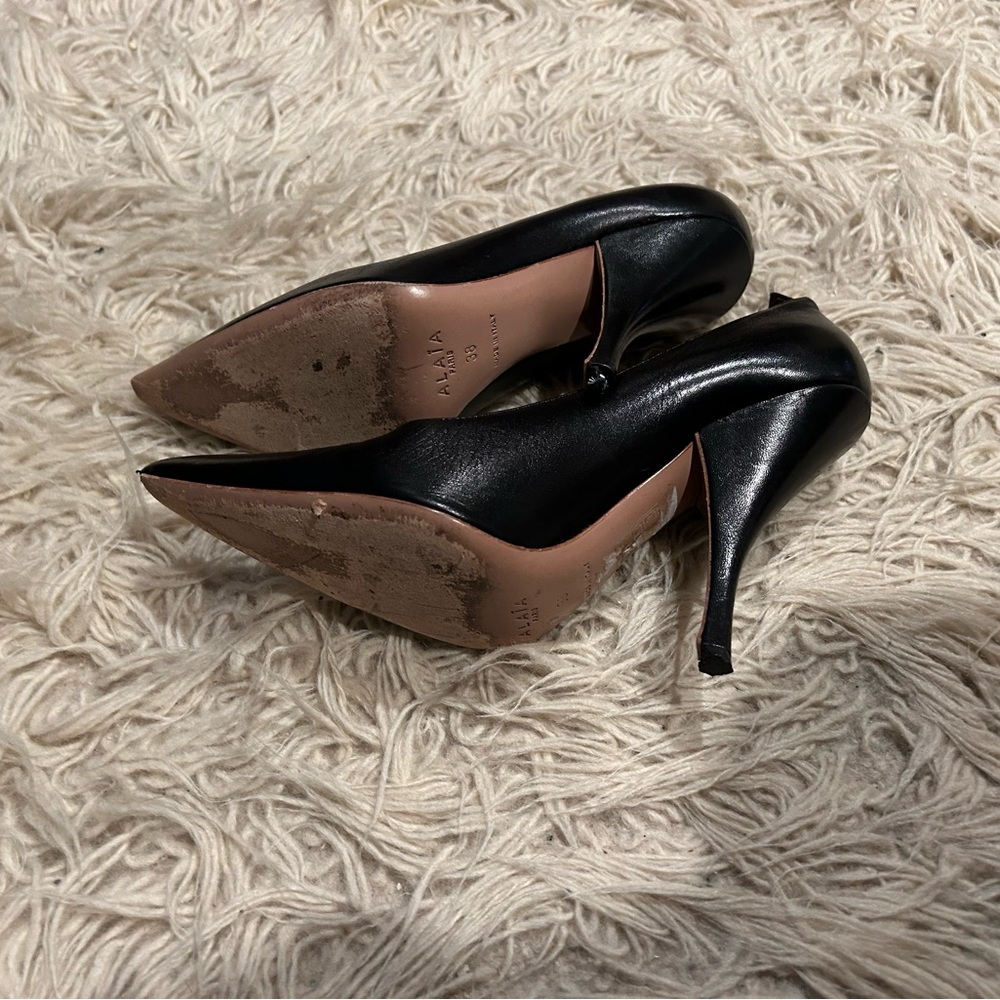 Alaia Black Leather Pointed Toe Pumps shoes Sz 38 - Picture 4 of 6